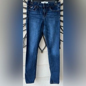 Hollister size 5 waist 27, skinny